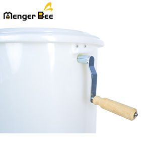 Extracteur de miel manuel en plastique à 2 cadres MengerBee, équipement d'apiculture pratique, haute efficacité pour le traitement du miel - Product Image 6