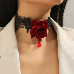 Gargantilla Gótica Negra Con Rosas Y Diamantes De Imitación - Collar De Encaje Para Halloween Y Fiestas