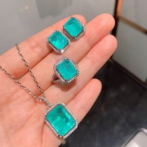 Ensemble de bijoux vintage en cuivre écologique avec zircone cubique Paraiba 9*11mm : collier, boucles d'oreilles et bague - Product Image 5