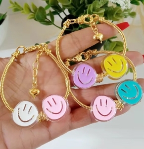 Braccialetto con Ciondolo a Faccina Sorridente Rosa, Placcato in Oro 18K, Catena Regolabile, Gioiello alla Moda per Ragazze - Product Image 3