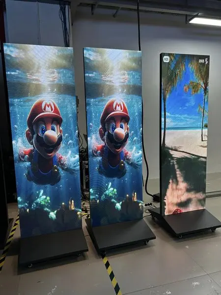 Indoor Mirror Screen Led Video Photo Booth Indoor P2.5 Poster Led Display Led Display Screen Commercial Digital Signage