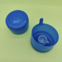 Tapa de botella de plástico PE a prueba de derrames con cuello de 55mm ecológico para cubos de agua mineral de 5 galones Embalaje fácil de usar
