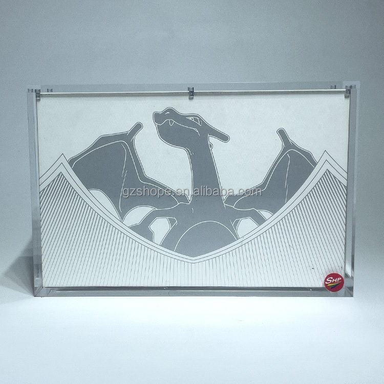 Tamaño Charizard UPC