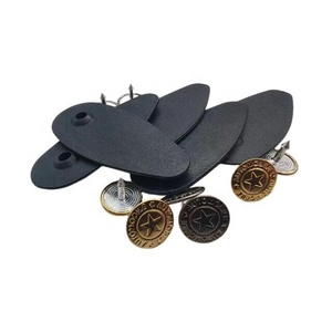 Boucles de tapis de voiture en métal plastique attaches automobiles fixes latérales Clips de retenue de tapis de voiture pour Chevrolet - Product Image 1