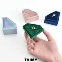 Nouvelle boîte à bague en velours en forme de diamant, boîte de fiançailles, boîte de demande en mariage, emballage cadeau de bijoux, boîte à bijoux de luxe, logo personnalisé