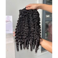 Lots de Cheveux Naturels Bouclés Birmans en Gros, Pas Chers, 10-30 Pouces, Cheveux Humains Vierges Bouclés avec Cuticules Alignées