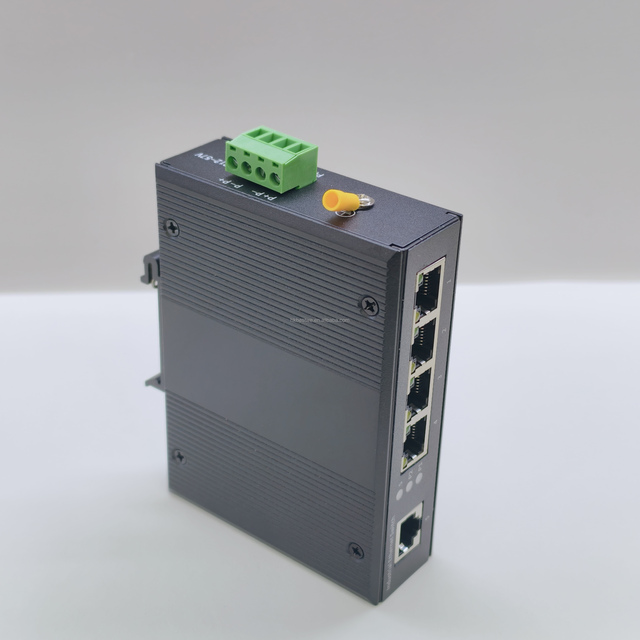 4-Port Industrial PoE+ Switch with 100M SFP Uplink-DIN Rail IEEE 802.3af/at 30W/Port -40~75C IP40 1Gbps for CCTV/IP Camera
