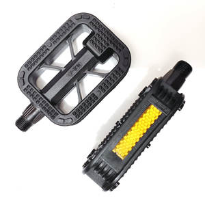 Pedales de Bicicleta de Plataforma de Plástico Negros Antideslizantes con Eje de Acero, Accesorios Multiusos para Bicicleta - Product Image 5