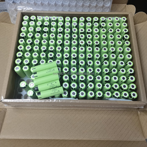 Baterai Li-Ion 18650 NCR18650B Daya Tahan Lama 3400mAh 3.6V Isi Ulang untuk Senter <span class=keywords><strong>LED</strong></span>, Lampu Sorot, dan Peralatan Listrik Lainnya - Product Image 6
