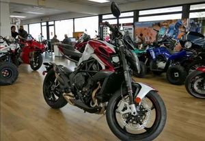 ¡LISTA PARA CONDUCIR! OFERTAS 2025 - Motocicleta Deportiva Mv Agusta <span class=keywords><strong>BRUTALE</strong></span> 800 RR - En Venta - Product Image 2