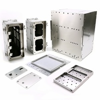 Boîtier d'amplificateur en aluminium anodisé et acier inoxydable sur mesure, fabrication de tôlerie, certifié ISO9001:2015, ODM personnalisé