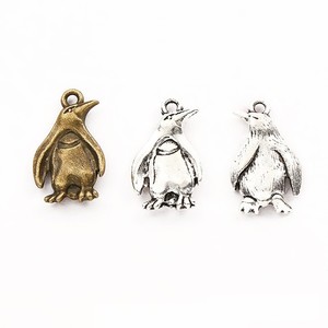 Breloque pingouin à long bec en alliage de zinc, oiseau en position debout, pour épingles de <span class=keywords><strong>foulard</strong></span> d'hiver - Product Image 1