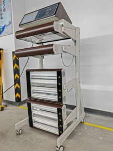 Kernel KN 4006BL3, 4 Paneles UVB con Carro, Fototerapia UVB, Lámparas UVB de Banda Estrecha de 311nm para <span class=keywords><strong>Tratamiento</strong></span> de Vitiligo en Piernas y Manos - Product Image 3