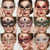 Masque demi-visage de luxe en alliage orné de strass en forme de papillon, style européen et américain, pour fêtes d'Halloween et événements d'anniversaire