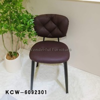 Chaise de salle à manger moderne en cuir PU, avec dossier capitonné à boutons diamant, vente en gros d'usine, pour la maison, les restaurants et les hôtels