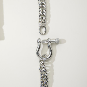 YF5118 <span class=keywords><strong>Collana</strong></span> Maglia Cubana in Acciaio Inossidabile Lucidato Placcato Oro 18K, Impermeabile, Anallergica, con Chiusura a <span class=keywords><strong>Ferro</strong></span> <span class=keywords><strong>di</strong></span> <span class=keywords><strong>Cavallo</strong></span>, Alta Qualità - Product Image 3