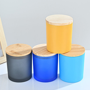 Envase Vacío para Velas de 8oz y 10oz, Frascos de Vidrio Negro Mate Esmerilado de Lujo con Tapa de Corcho de Madera de Bambú - Product Image 4