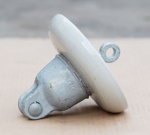 Sứ Cách Điện Nhà Sản Xuất Điện Áp Thấp Màu Nâu Cách Điện Gốm Sứ - Product Image 6