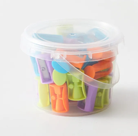 Taille-crayon manuel à prix d'usine, mini taille-crayon portable en plastique personnalisé pour crayons de couleur standard, fournitures de bureau pour étudiants