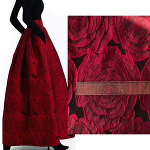 NAIS nouveau 100polyester grande échelle rouge 3d gaufré fleur surélevée rose brocart tissu jacquard pour robe