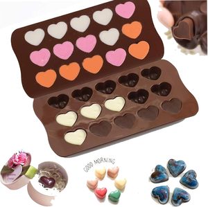 Moldes de Silicona para Chocolate y Dulces Navideños, Libres de BPA, Aptos para Alimentos, Antiadherentes, Ecológicos, Aptos para Microondas, Juego de 5 Piezas, Resistentes al Calor - Product Image 4