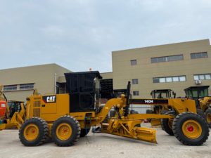 รถเกรดเดอร์ CAT 140H สภาพดี พร้อมริปเปอร์หลัง เครื่องจักรกลหนักสำหรับงานสร้างถนนกรวด - Product Image 2