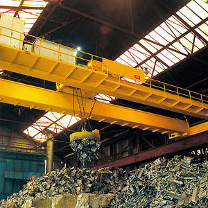 Pont roulant électromagnétique en acier pour la manutention de ferraille - Product Image 1