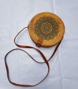 Bolso Bandolera Redondo de Ratán Estilo Bohemio con Perlas, Estampado Floral Mandala, Material Natural Tejido, Moda Femenina, Dos Correas, Verano - Product Image 3