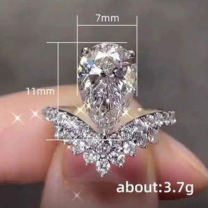 Elegante anello a corona per donna, design con pietra a goccia intarsiata, gioielli alla moda per tutti i giorni - Product Image 4