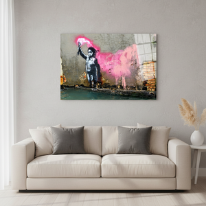 Lienzo Impreso Niño Migrante: Arte de Pared con Graffiti Inspirado en Banksy, Arte en Vidrio Templado - Product Image 3