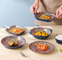Ensemble de vaisselle de la collection de dîner en céramique multicolore vibrante avec bols et assiettes pour repas