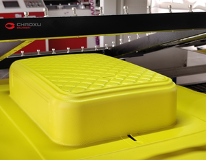 Machine de thermoformage de coques en plastique de grande taille Machine de fabrication de bagages de <span class=keywords><strong>voyage</strong></span> - Product Image 1