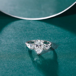 OAHLAN精品珠宝2ct梨形切割VVS1 D 925纯银永恒硅石达到批准的女性承诺结婚戒指 - Product Image 3