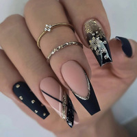 24 faux ongles de Noël à presser, longs, forme cercueil, noir mat et nude avec paillettes flocon de neige dorées, pointe en V, réutilisables, en acrylique