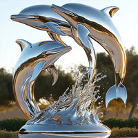 Große Outdoor-Garten-Wasserspiele aus Edelstahl mit Spiegeleffekt, polierte Skulptur im Delfin- und Wal-Design