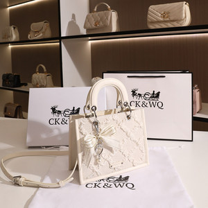 Sac à bandoulière matelassé blanc à volants pour <span class=keywords><strong>femme</strong></span>, style mini, nouvelle collection 2026 - Product Image 4