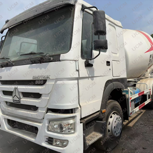 Camion malaxeur à béton SANY d'occasion bien entretenu, 12 mètres cubes, modèle 2020, équipé d'un châssis HOWO, en stock - Product Image 1