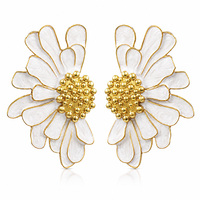 1 Pasang Anting Jepit Bunga Enamel Putih Ukuran Besar untuk Wanita, Warna Emas, Tanpa Tindik, Perhiasan Fashion Motif Bunga, Hadiah