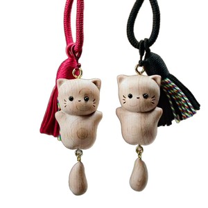 Porte-clés pendentif chat porte-bonheur en bois de hêtre, fait main, mignon, breloque de sac, cadeau portable pour petite amie ou meilleure amie - Product Image 5
