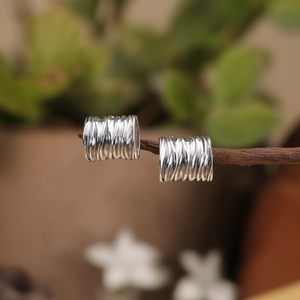 ต่างหูสแตนเลส 316L ชุบทอง PVD ทนทาน แฟชั่นทันสมัย - Product Image 2