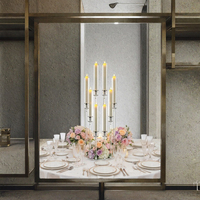 Candélabre LED moderne en acrylique transparent à 5 bras pour centre de table de mariage