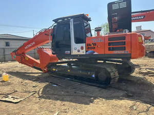 Idéal pour la culture des terres agricoles et la construction de fondations Excavatrice Hitachi ZX200 d'occasion, bien entretenue - Product Image 6