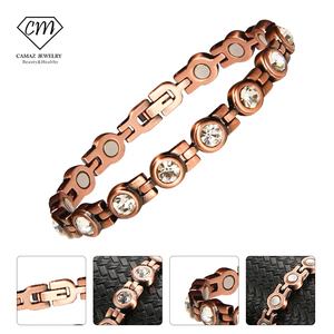 CAMAZ - Brazalete Magnético de Cobre Puro con Logotipo Personalizado, Brazalete Terapéutico con Incrustaciones de Cristal y 18 Imanes <span class=keywords><strong>para</strong></span> Hombre - Product Image 3