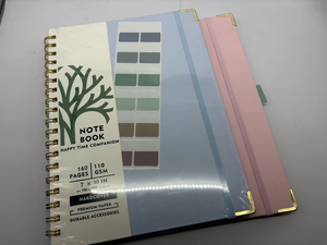Carnet à spirales avec couverture en cuir rigide de 300 pages, papier de qualité supérieure et coins protégés en or pour l'écriture et la planification - Product Image 4