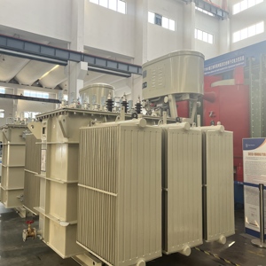 Transformador de Potencia Sumergido en Aceite para Exteriores, MV/HV, 22 kV, 35 kV, 3150 kVA, 3 MVA, 7.5 MVA, Trifásico, Salida de 480 V, Frecuencia de 50 Hz/60 Hz - Product Image 2