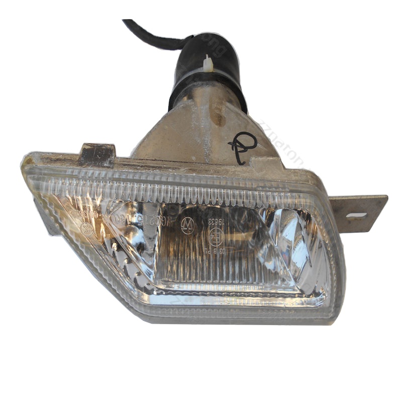 Подходит для правых передних противотуманных фар Yutong Kinglong bus 3714-00044