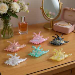 Pinza para el Cabello con Diseño de Concha, Monocromática y Electrochapada, 10.5 cm, Accesorio de Moda para Mujer, Uso Diario - Product Image 5