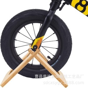 Support de vélo en bois pour enfants, support d'affichage intérieur pour vélo d'équilibre, bois massif, 2-4 ans - Product Image 1