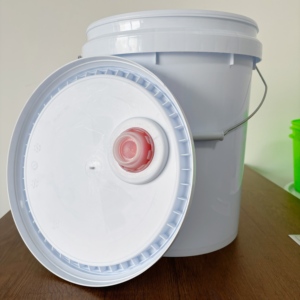 Wholesale 20L/25L Food Grade Plastic Packaging Container With <strong>Drum</strong> Seal Paint Pail Buckets And Screw Top Lids For Chemical Use