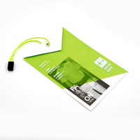 Étiquettes suspendues en PVC TPU recyclé écologique de haute qualité, étiquettes personnalisées de marque, étiquettes en carton gaufré pour vêtements